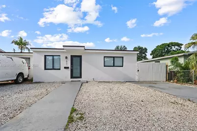 431 E 62nd St, Hialeah, FL 33013 - Photo 1