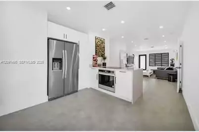 315 NW 40th St, Miami, FL 33127 - Photo 3