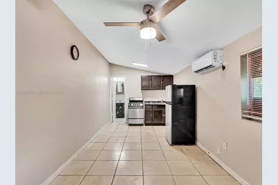 365 NE 171st Ter, North Miami Beach, FL 33162 - Photo 23