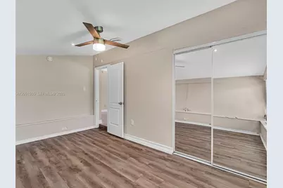 365 NE 171st Ter, North Miami Beach, FL 33162 - Photo 17