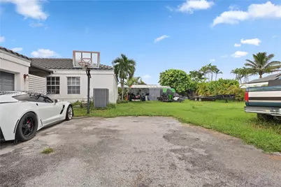 15221 SW 158th St, Miami, FL 33187 - Photo 35
