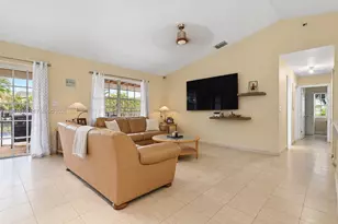 15221 SW 158th St, Miami, FL 33187 - Photo 7