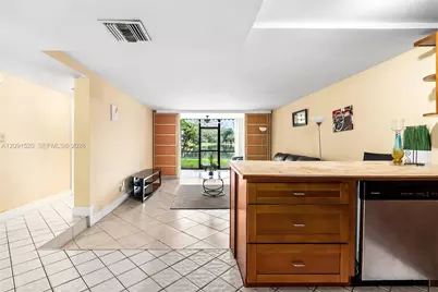 3710 Inverrary Dr #1D, Lauderhill, FL 33319 - Photo 3