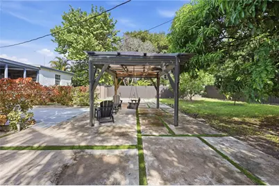 1170 NE 135th St, North Miami, FL 33161 - Photo 23