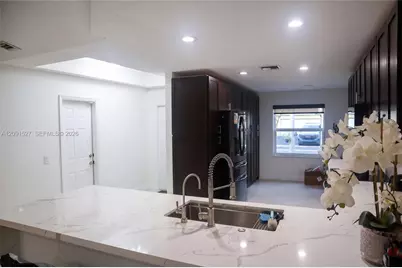 1575 Zenith Way #1575, Weston, FL 33327 - Photo 3