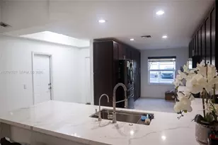 1575 Zenith Way, Weston, FL 33327 - Photo 3