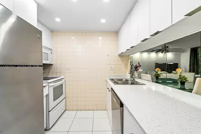 3720 Inverrary Dr #1M, Lauderhill, FL 33319 - Photo 5