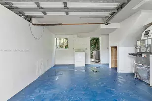 11000 NE 9th Ave, Biscayne Park, FL 33161 - Photo 19