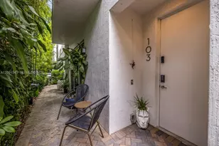455 NE 39th St, Miami, FL 33137 - Photo 1