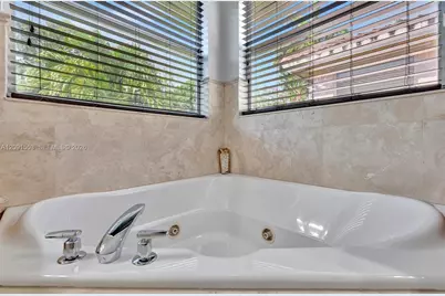 853 SW 11th Ct, Fort Lauderdale, FL 33315 - Photo 31