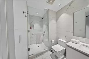 1000 NE Biscayne Blvd, Miami, FL 33132 - Photo 35