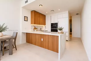 1400 Biscayne Blvd, Miami, FL 33132 - Photo 7