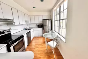 1051 Meridian Ave, Miami Beach, FL 33139 - Photo 3