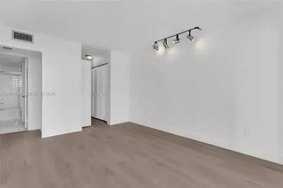 1440 Brickell Bay Dr #604, Miami, FL 33131 - Photo 11