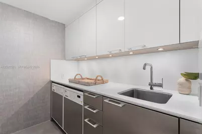 6799 Collins Ave #LPH02, Miami Beach, FL 33141 - Photo 33