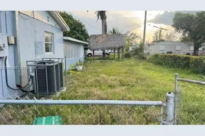 20500 NW 28th Ave, Miami Gardens, FL 33056 - Photo 5