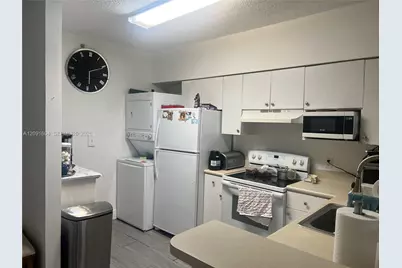 5099 NW 7th St #505, Miami, FL 33126 - Photo 5