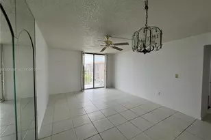 920 NE 169th St, North Miami Beach, FL 33162 - Photo 7