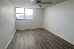 920 NE 169th St, North Miami Beach, FL 33162 - Photo 3