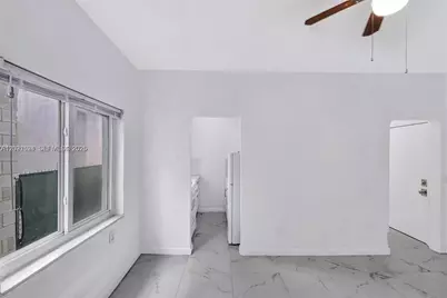 215 30th St #6, Miami Beach, FL 33140 - Photo 17