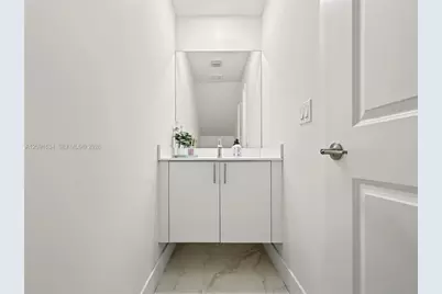 4278 NW 82nd Ave, Doral, FL 33166 - Photo 11