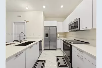 4278 NW 82nd Ave, Doral, FL 33166 - Photo 5