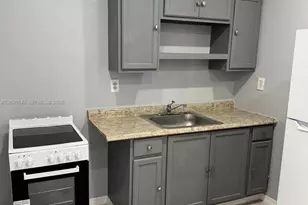 7321 Fairway Blvd, Miramar, FL 33023 - Photo 1