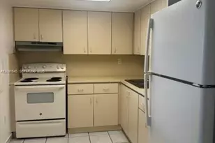 3945 SW 89th Ave, Miami, FL 33165 - Photo 5