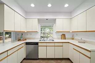 13820 SW 74th Ct, Palmetto Bay, FL 33158 - Photo 7