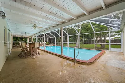 13820 SW 74th Ct, Palmetto Bay, FL 33158 - Photo 21