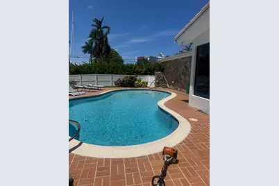 600 Hibiscus Dr, Hallandale Beach, FL 33009 - Photo 3