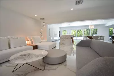 20501 NE 22nd Pl, Miami, FL 33180 - Photo 21