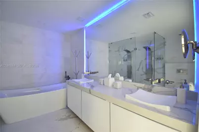 20501 NE 22nd Pl, Miami, FL 33180 - Photo 37