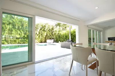 20501 NE 22nd Pl, Miami, FL 33180 - Photo 33