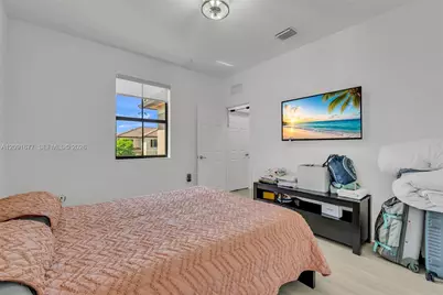 3309 W 91st Ter, Hialeah, FL 33018 - Photo 29