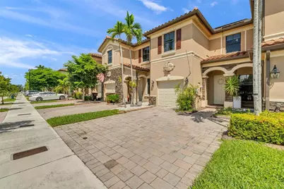 3309 W 91st Ter, Hialeah, FL 33018 - Photo 3