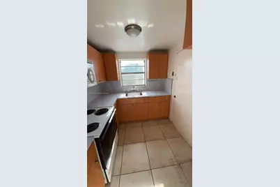 3100 W Flagler St #212, Miami, FL 33135 - Photo 9