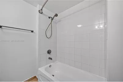 1 Glen Royal Pkwy #903, Miami, FL 33125 - Photo 23