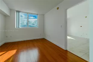 1800 N Bayshore Dr, Miami, FL 33132 - Photo 13