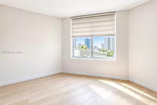 335 S Biscayne Blvd, Miami, FL 33131 - Photo 7