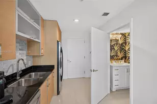60 SW 13th St, Miami, FL 33130 - Photo 15
