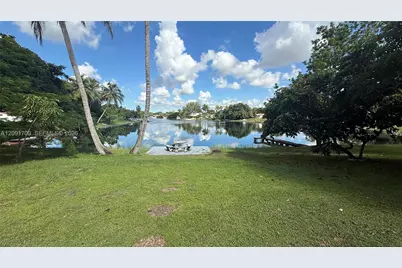 6365 S Miami Lakeway S, Miami Lakes, FL 33014 - Photo 3