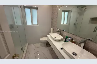 6365 S Miami Lakeway S, Miami Lakes, FL 33014 - Photo 13