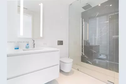 300 Biscayne Boulevard Way #3304C, Miami, FL 33131 - Photo 23