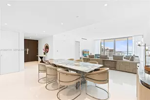 300 Biscayne Blvd Way, Miami, FL 33131 - Photo 7