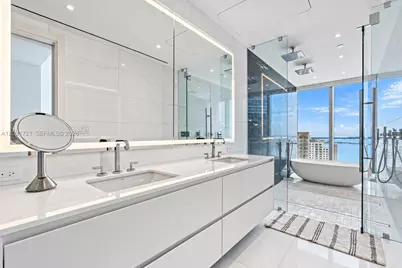 300 Biscayne Boulevard Way #3304C, Miami, FL 33131 - Photo 19
