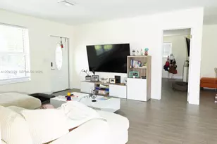 1320 Arthur St, Hollywood, FL 33019 - Photo 3