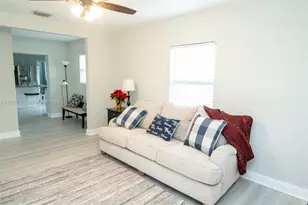2230 SW 60th Ct, Miami, FL 33155 - Photo 5