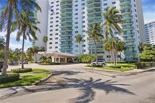 19380 Collins Ave, Sunny Isles Beach, FL 33160 - Photo 27