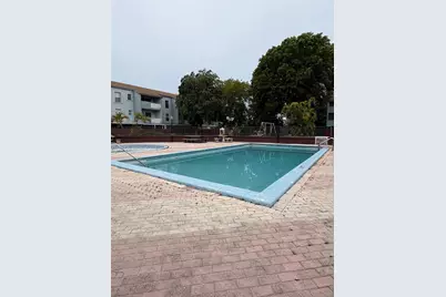 1725 W 60th St #F202, Hialeah, FL 33012 - Photo 15